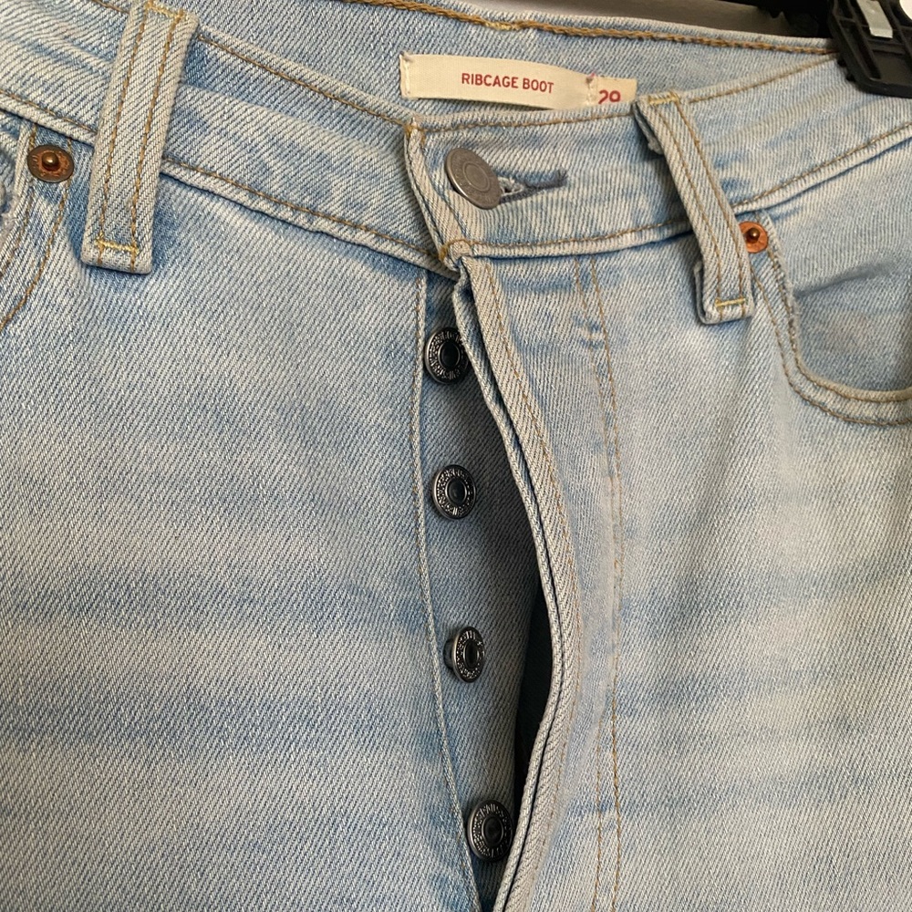 Levi’s Ribcage Bootcut High Rise jeans - Picture 5 of 6